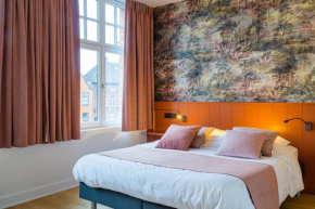 B&B Contrast